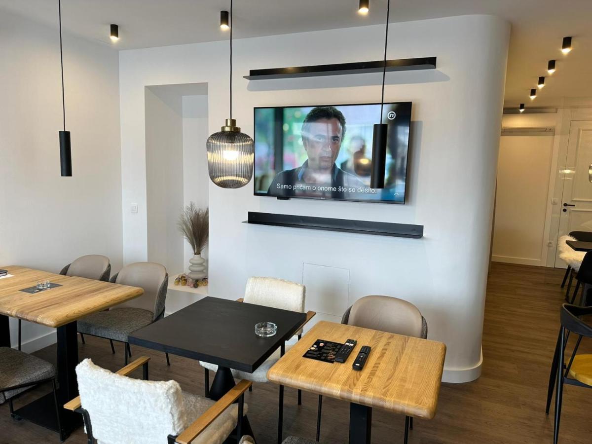 Connectin Apartments Pale Luaran gambar